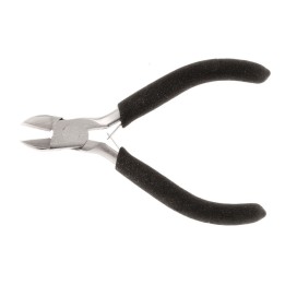 Cutting plier with back card and bar code