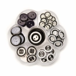 Knöpfe 40 Stück mix schwarz/weiss