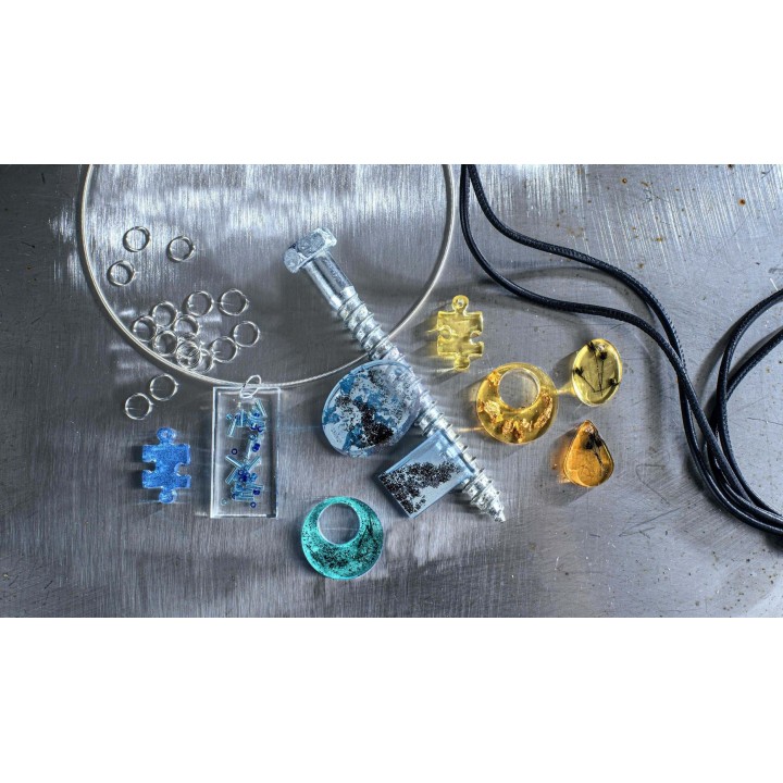 Silicone mould 15,5x11,5cm Jewellery pendant 12 pcs